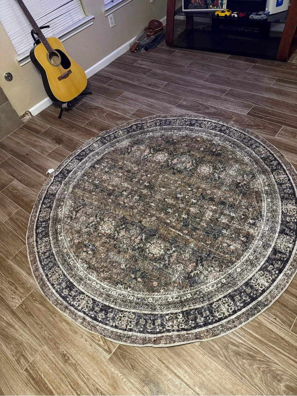 Round Vintage-Inspired Area Rug in Brown and Blue 6 ft